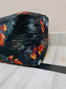 🇳🇿💫🎀Stylish Floral Storage Bag