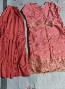 Elegant Kurta Set with Beautiful Detailing