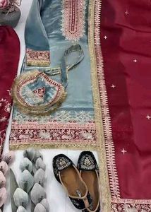 Elegant Teal Velvet Kurta Set with Maroon Dupattat