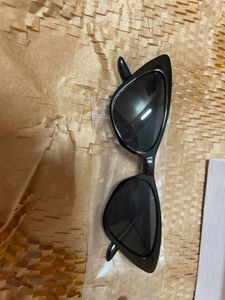 Stylish Cat-Eye Sunglasses Set
