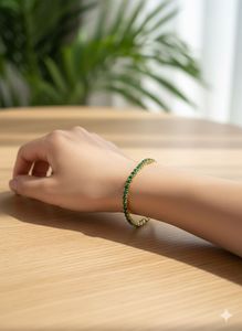 Premium Anti-Tarnish Gold and emerald Bracelet | W