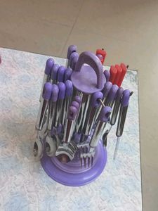 Everest Cutlery Set with Stand