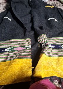 Handwoven Black &amp; Yellow Shawl