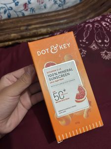 dot and key 100% mineral sunscreen