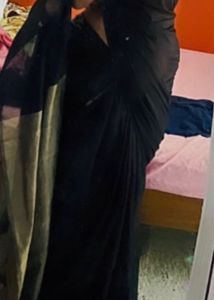 Elegant Black Saree with Textured Border