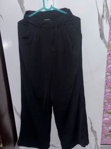 Classic White Long Sleeve Top &amp; Black Zudio Pants