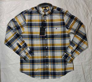 Tommy Hilfiger Plaid Button-Down Shirt