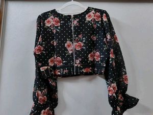 Floral Print V-Neck Crop Top