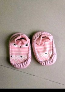 baby booties  upto 9 months