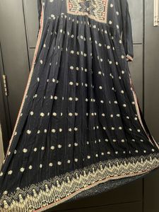 Elegant Navy Embroidered Kurta