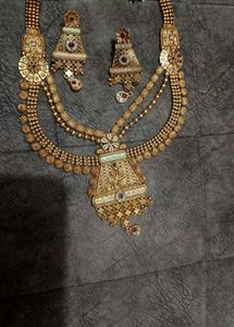 Golden antiq  Jewellery Set