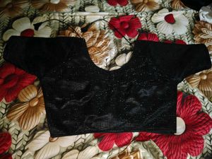 black saree 💥🥵