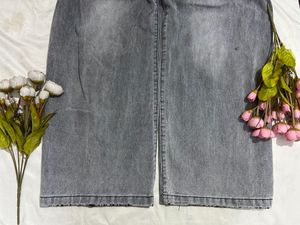 Grey Wide-Leg Denim Jeans