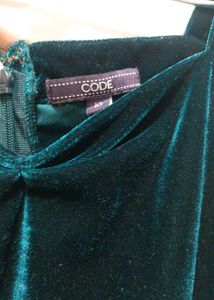 Elegant Emerald Green Velvet Dress