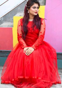 Red brthday dress ... ALERT