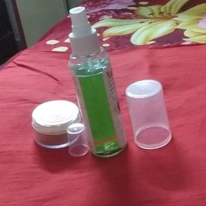 Nutriglow Face Toner, Highlight Powder