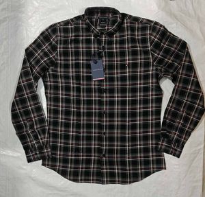 Tommy Hilfiger Plaid Button-Down Shirt