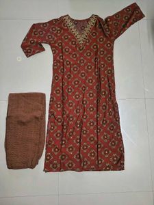 Elegant Printed Kurta Set (new not used)