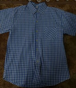 Rogoes Blue Checkered Button-Up Shirt