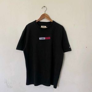 Tommy Jeans Logo Tee