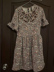 Chic Leopard Print Mini Dress
