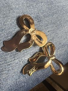 Elegant Gold Bow Earings