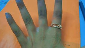 Cute Crown Heart Ring