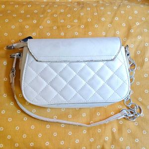 👜 Quilted Shoulder Bag Cream White