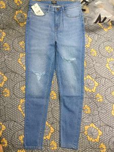SHEIN Ripped Knee Skinny Jeans