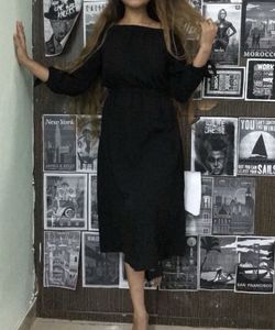Coverstory Black dress