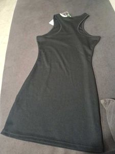 Black Sleeveless Bodycon Dress