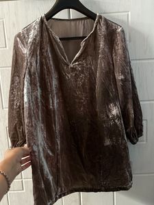 🤎Elegant Velvet Top