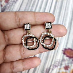 Square drop earrings