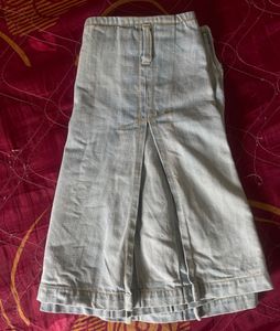 Light Wash Demin Pleated Mini Skirt 💙