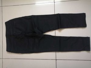 Classic Black Skinny Fit Jeans