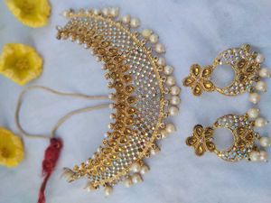 Exquisite Kundan & Pearl Choker Set