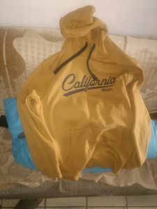 Sweatshirt Great Condition