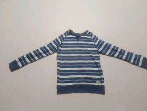 blue sweatshirt y2k