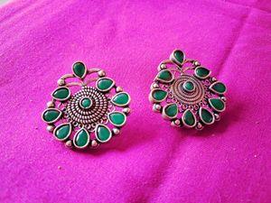 Green Stone Maate Polish Replica Earning