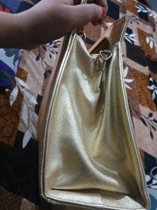 Sparkling Gold Handbag with Rhinestones