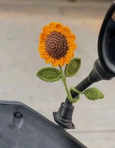 Crocheted Sunflower scooty charm 🌻