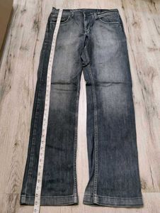 Ma4918 Lawman pg3 jeans waist 32 inches