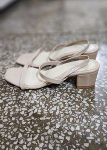 Eridani Beige Block Heels