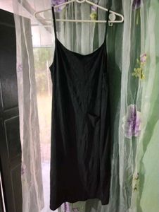 Length 41,Sleek Black Spaghetti Strap Dress
