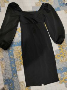 Chic Black Puff Sleeve Midi Dress