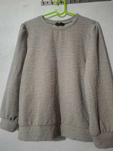 Grey Puff Sleeve Textured Top🤍