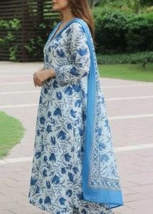 Blue Floral Print Kurta Set with Dupatta