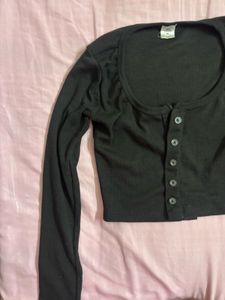 Chic Black Cropped Button-Up Top