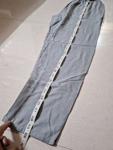 Kurta pant set with Embroidered Neckl