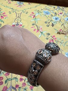 Oxidized Kundan Kada bracelet